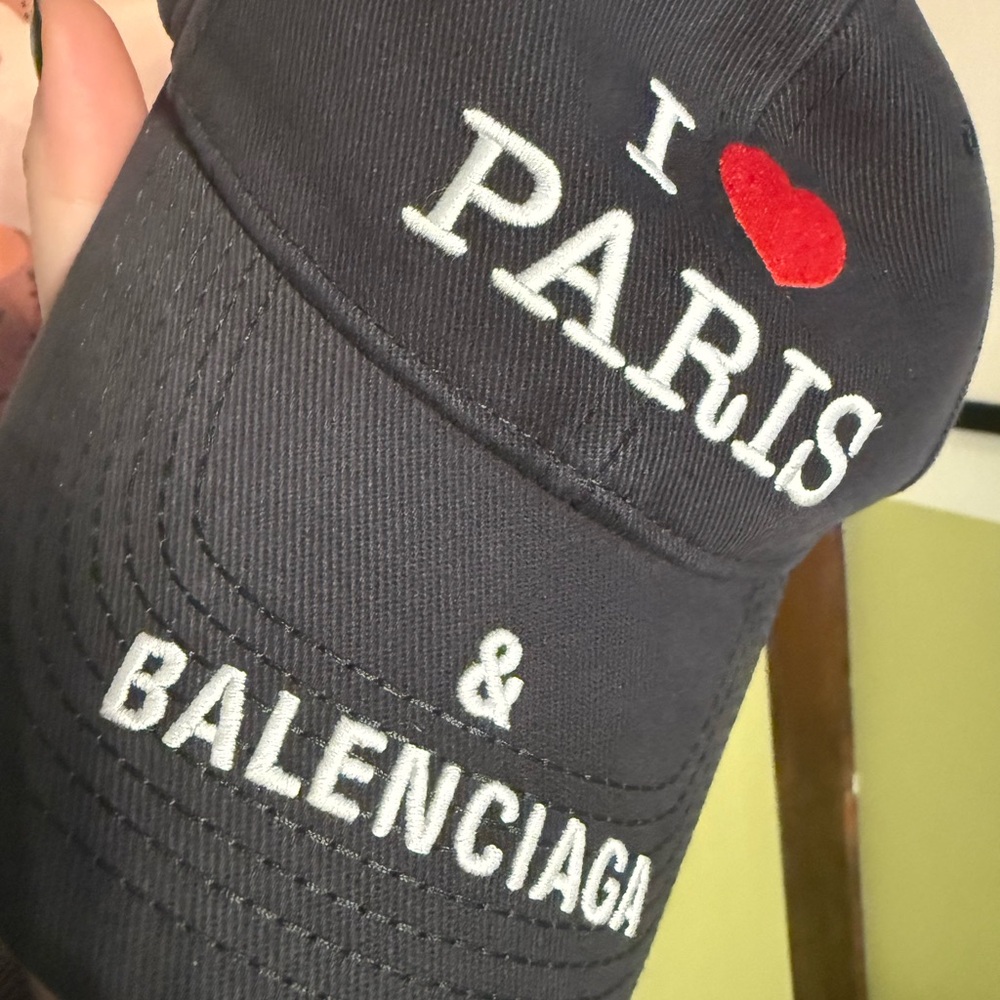 Balenciaga NWT I love Paris black cap baseball hat Medium w/ dustbag - Picture 2 of 6